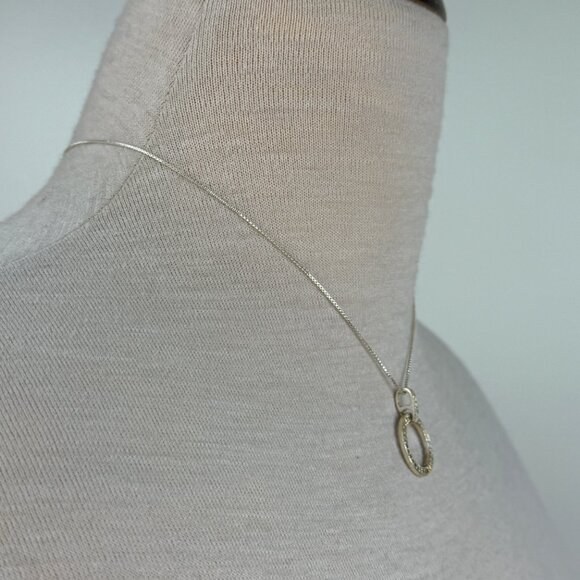 Sterling Silver Circle Pendant Necklace CW 925 Diamond Chip 16.5" - Picture 5 of 6